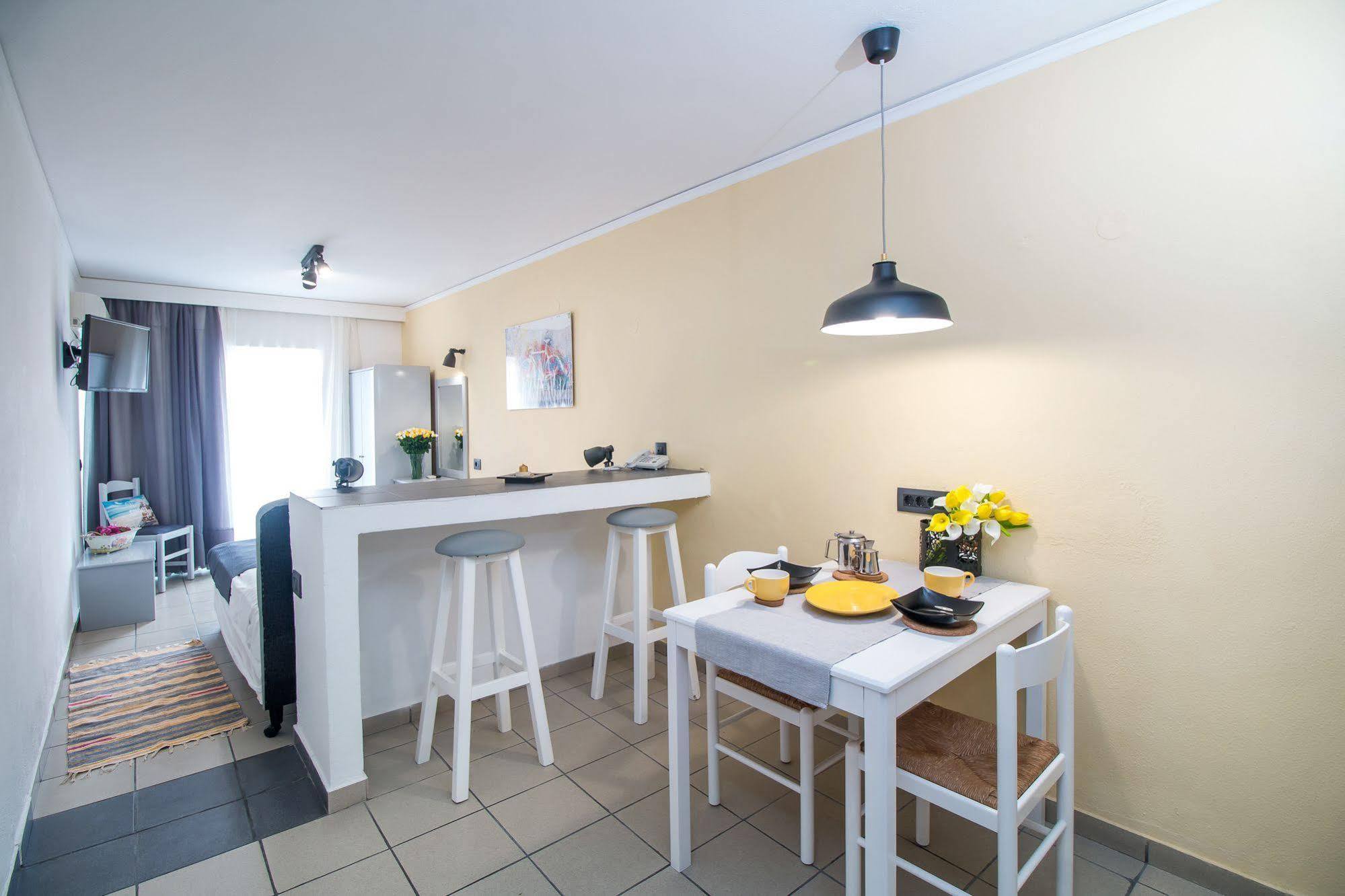 Kahlua Hotel Apartments Rhodes City Bagian luar foto