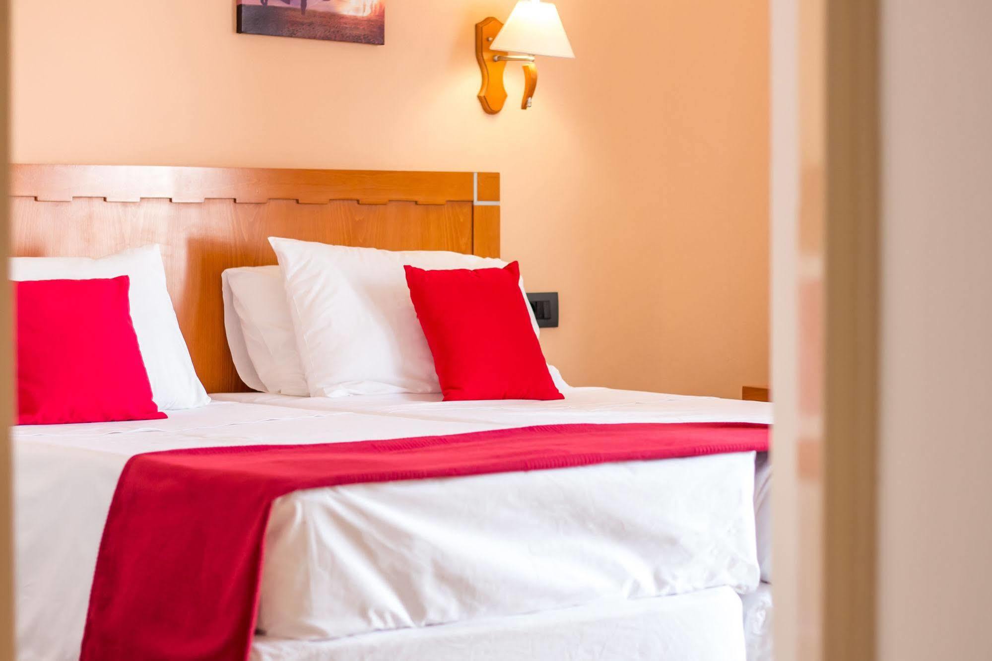 Kahlua Hotel Apartments Rhodes City Bagian luar foto
